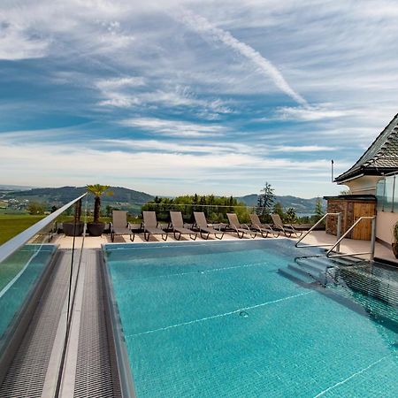 Hotel Irmgard Strass im Attergau ภายนอก รูปภาพ