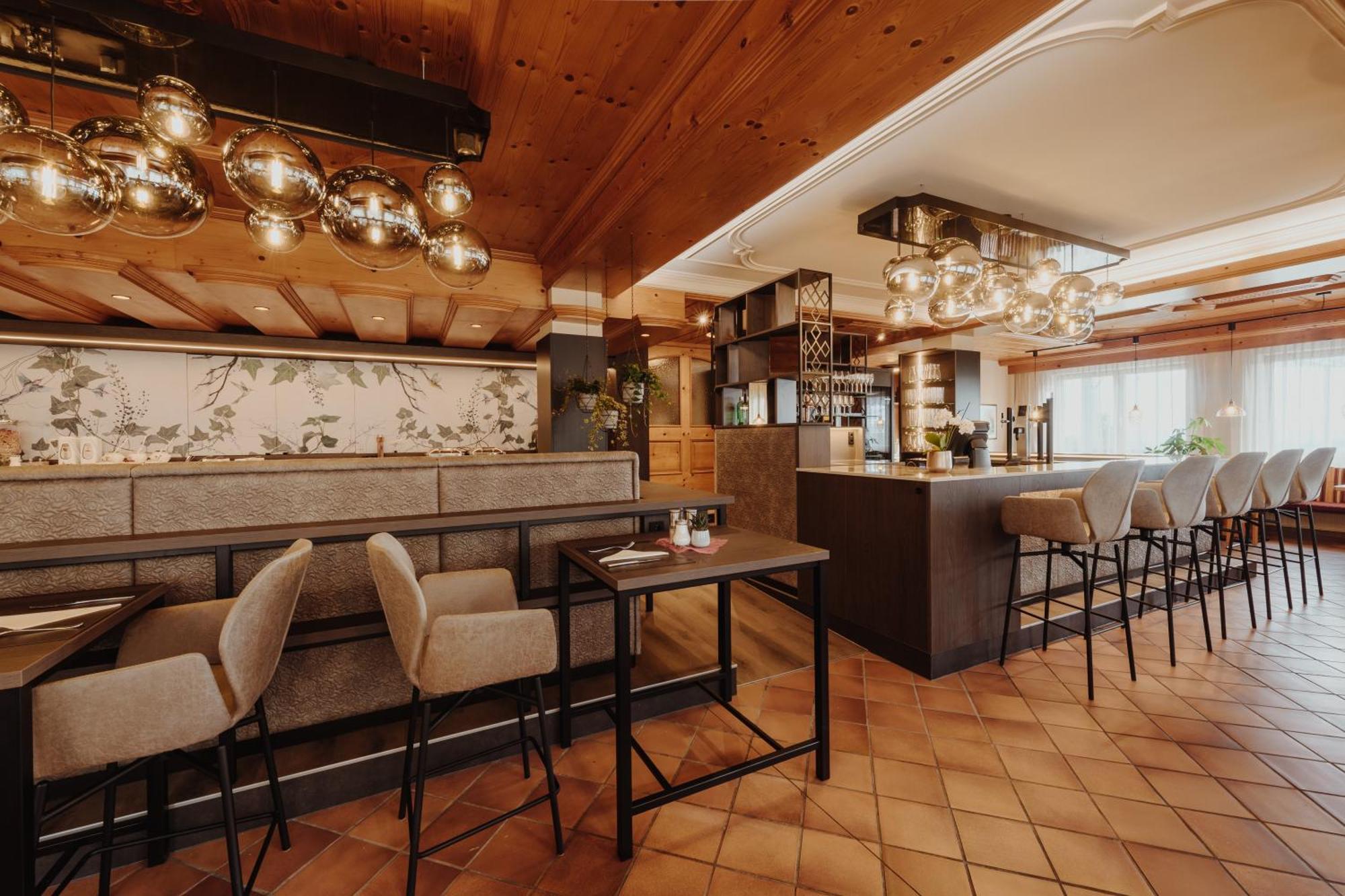 Hotel Irmgard Strass im Attergau ภายนอก รูปภาพ